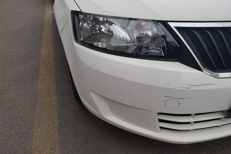 Used Skoda Rapid 2016 1.6L Automatic Front-Wheel Drive Model