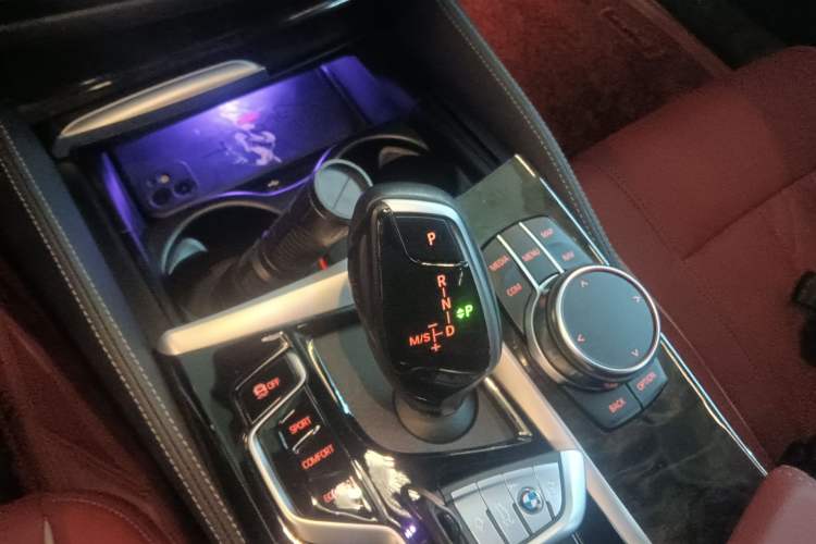 Used BMW 5 Series 2022 Second Facelift 525Li M Sport Package
