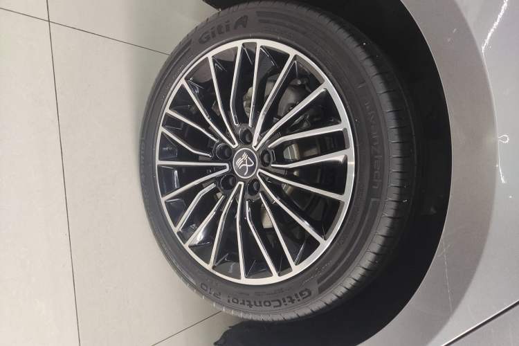 Used BYD Han 2022 DM-i 121KM Prestige Model