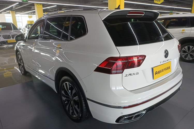 Used Volkswagen Tiguan L 2022 330TSI Automatic Two-Wheel Drive R-Line Enhanced Edition
