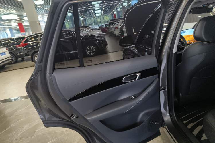 Used  E5 2024 530km Starship Edition
