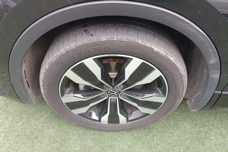 Used Volkswagen Tiguan L 2022 330TSI Automatic Two-Wheel Drive R-Line Enhanced Edition
