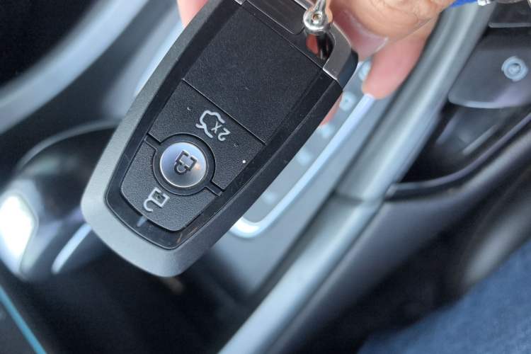 Used Ford Mondeo 2013 2.0L GTDi240 Luxury Sport Model
