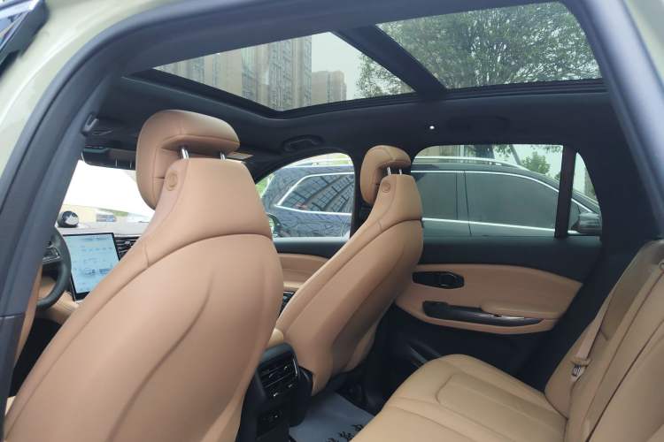 Used Nio ES6 2019 430 km Performance Version
