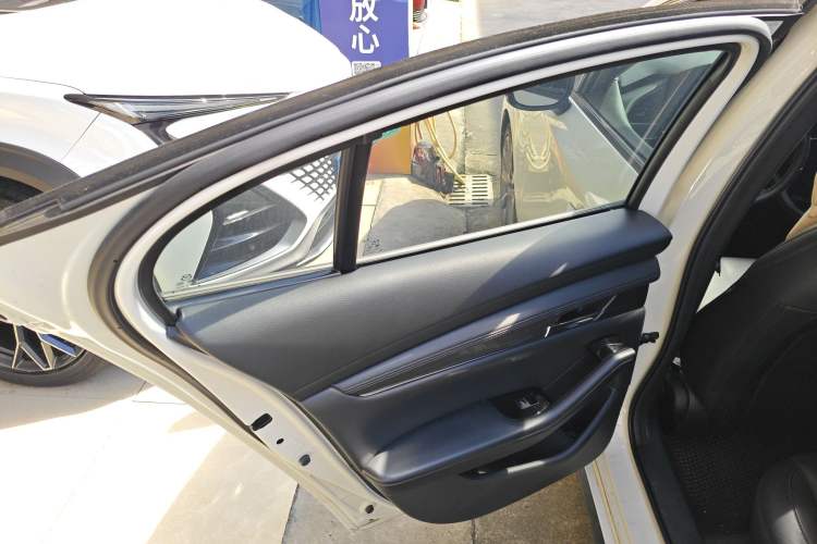 Used Mazda Mazda 3 Axela 2021 2.0L Automatic Zhiya Edition