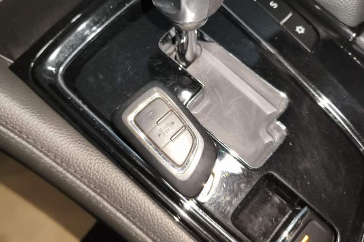 Used Dongfeng Aeolus AX7 2018 1.6T Automatic Luxury Special Edition