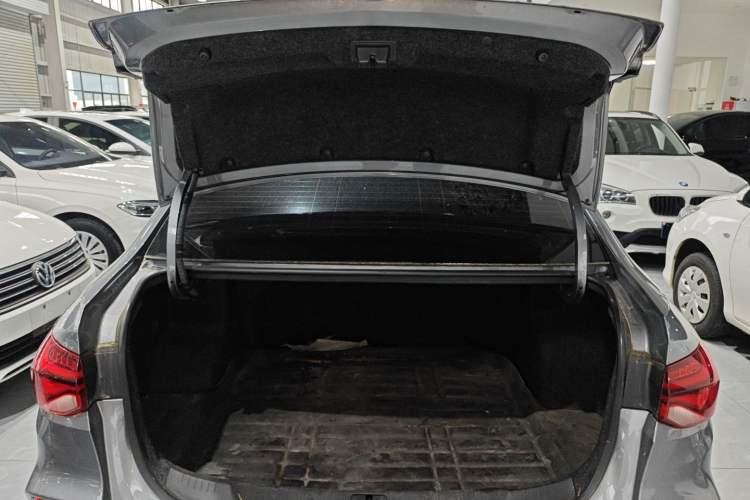 Used Chevrolet Monza 2021 320 Automatic Enjoyment Sunroof Edition
