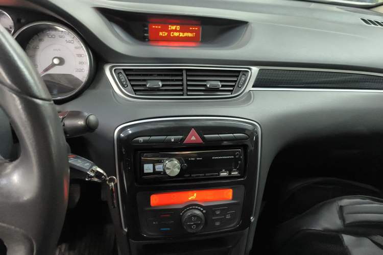 Used Peugeot 308 2014 Enjoy Edition Classic 1.6L Manual Fashion Model