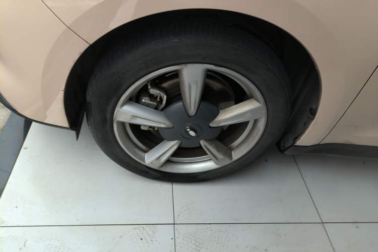 Used ORA Good Cat 2022 Morandi Edition 400km Standard Range Luxury Version Lithium Iron Phosphate
