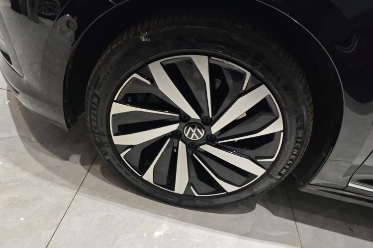 Used Volkswagen Passat 2022 330TSI Luxury Edition
