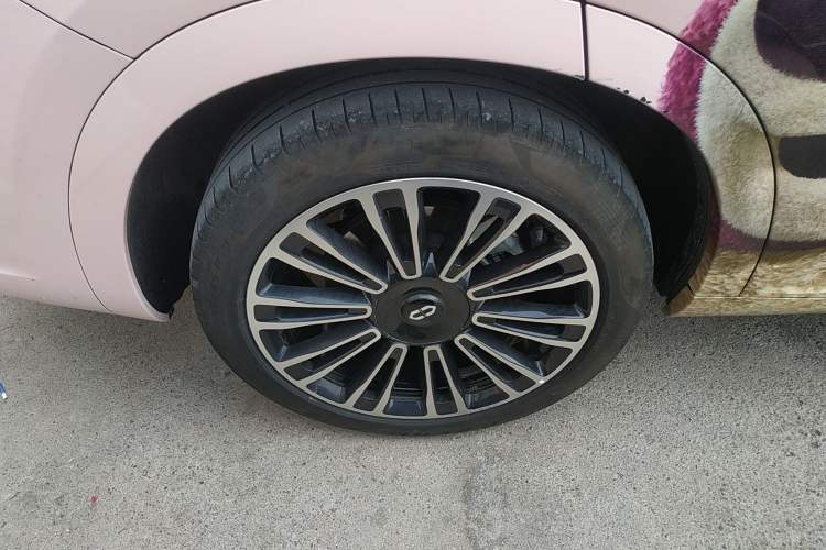 Used Hima AITO M7 2024 1.5T Intelligent Drive Rear-Drive Ultra Version 5 Seats
