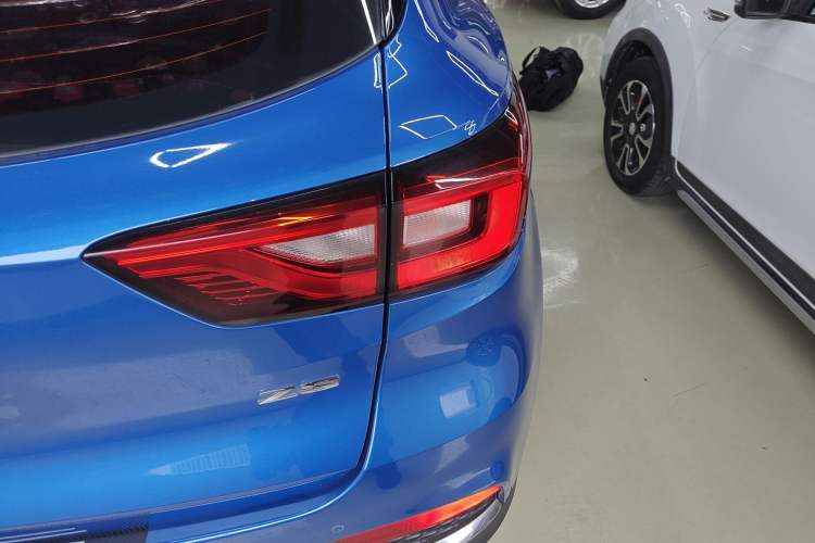 Used MG ZS 2018 1.5L Automatic Luxury Edition China V Standard