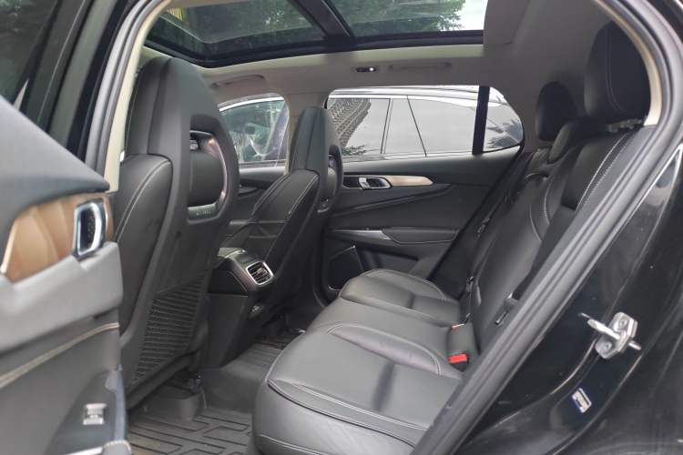 Used Lynk & Co 01 2017 2.0T Two-Wheel Drive Pro Edition
