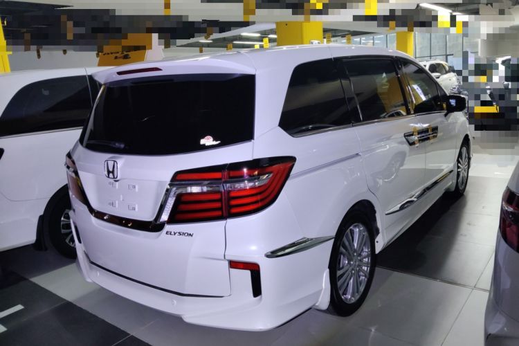 Used Honda Elysion 2016 2.4L Luxury Edition
