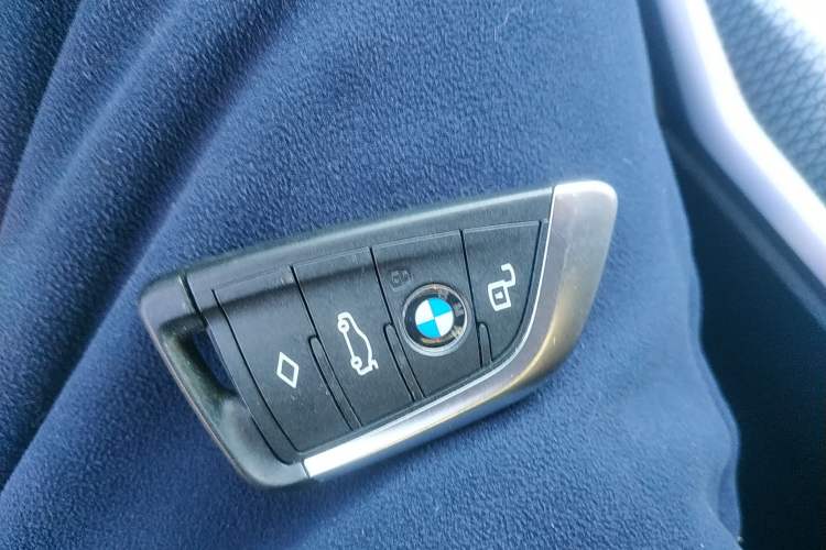 Used BMW i3 2023 eDrive 40 L Midnight Sports Package
