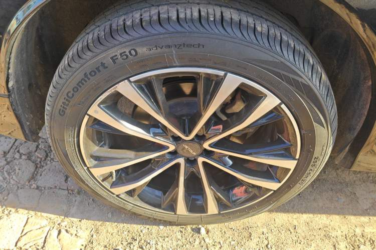 Used JETOUR X70 PLUS 2023 1.6T DCT Stronger PRO 5-Seater
