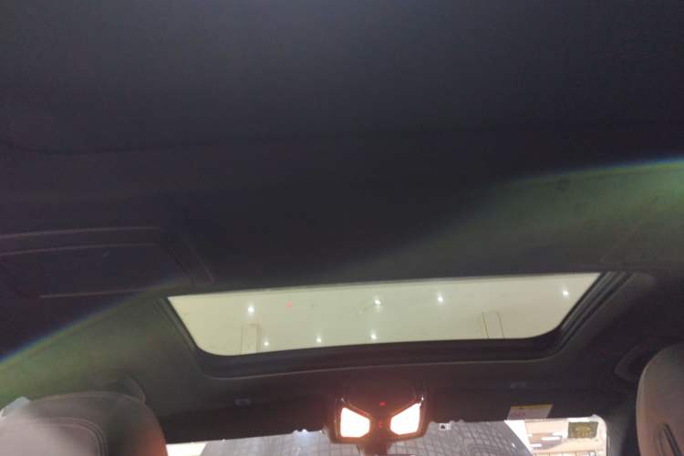 Used BMW 5 Series 2018 530Li Leading Model M Sport Package