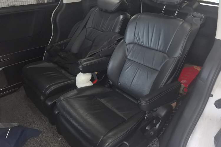 Used Honda Elysion 2016 2.4L Style Edition