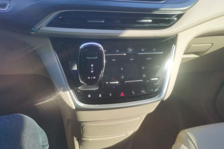 Used Buick GL8 2023 ES Lu Zun Luxury Model