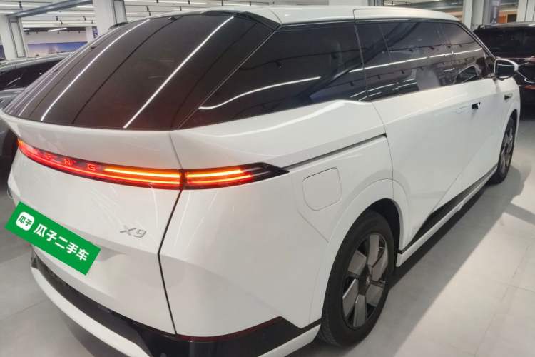 Used XPeng X9 2024 702 Ultra-Long Range Max
