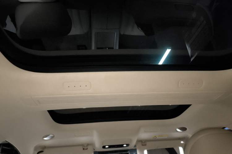 Used Hima AITO M9 2024 Range-Extended Ultra Version 52 kWh 5-Seater Model
