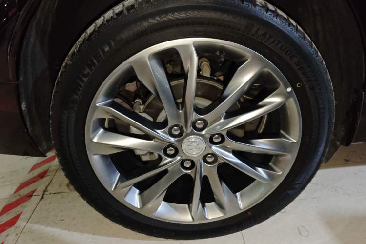 Used Buick Enclave 2022 652T 4x4 Avenir 6-Seater
