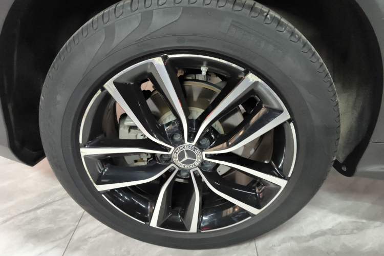 Used Mercedes-Benz GLC 2021 GLC 300 L 4MATIC Dynamic Model
