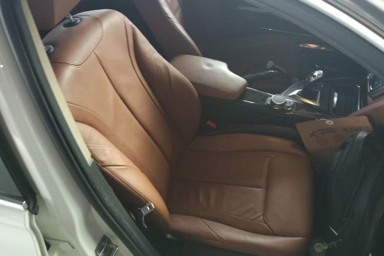 Used BMW 3 Series 2015 320Li Luxury Design Package Premium Edition