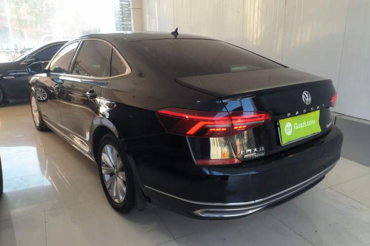 Used Volkswagen Passat 2019 330TSI Elite Edition China VI
