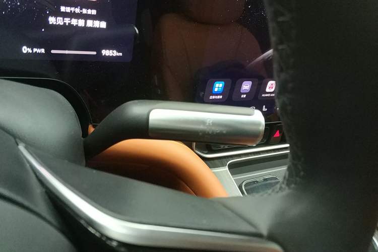 Used Hima AITO M9 2025 Extended-Range Ultra Version 52 kWh 6-Seater