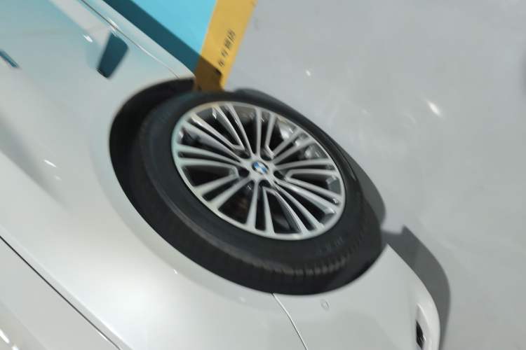 Used BMW 5 Series 2018 530Li Luxury Edition Premium Package
