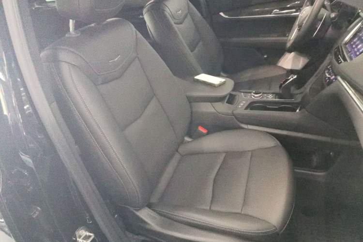 Used Cadillac XT5 2022 2.0T Four-Wheel Drive Luxury Version (Hummingbird Edition)
