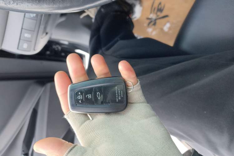 Used Toyota Camry 2023 2.0G Luxury Edition