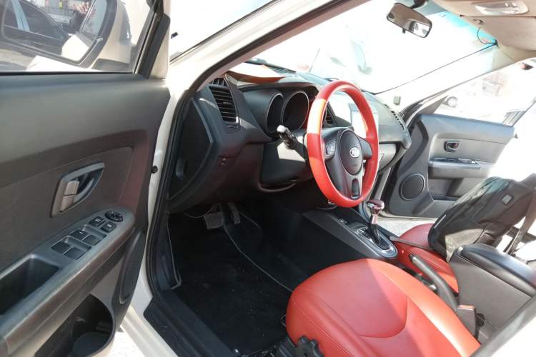 Used Kia Soul 2013 1.6L AT GL
