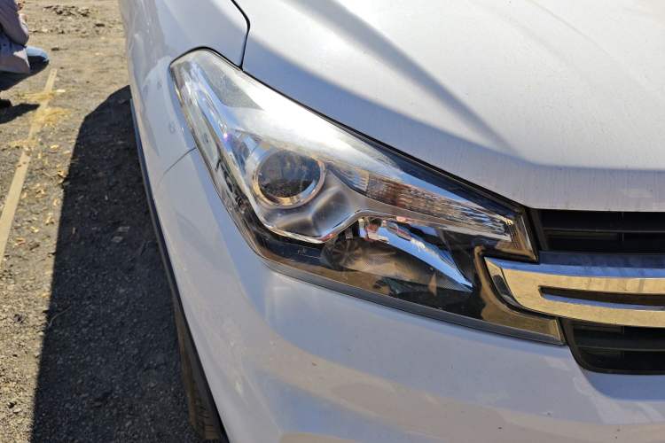 Used Dongfeng Fengon S560 2018 1.8L Manual Urban Model 7 Seats