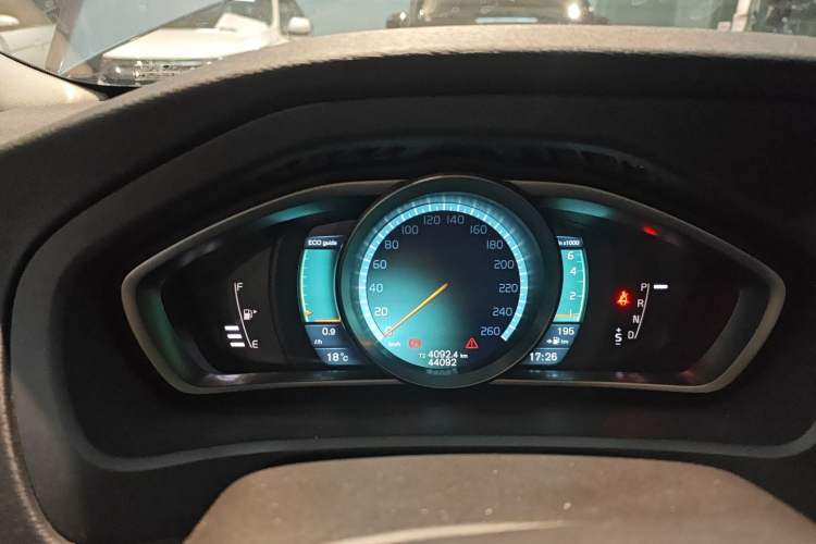 Used Volvo V40 2014 2.0T Zhiya Edition