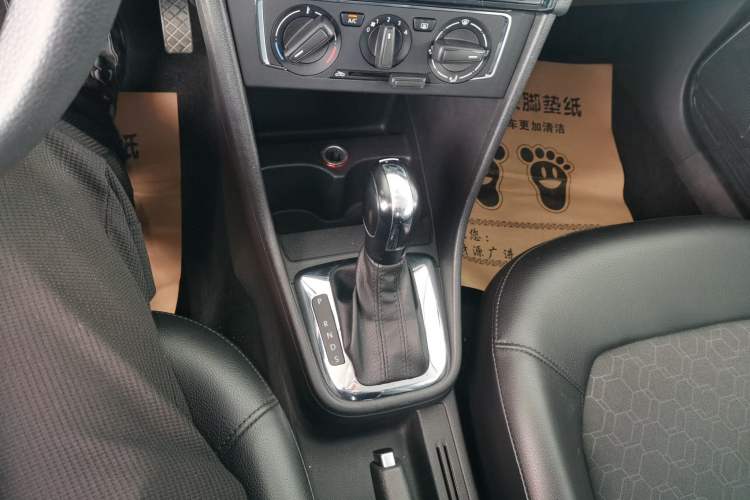 Used Volkswagen Santana 2013 1.6L Automatic Comfort Edition
