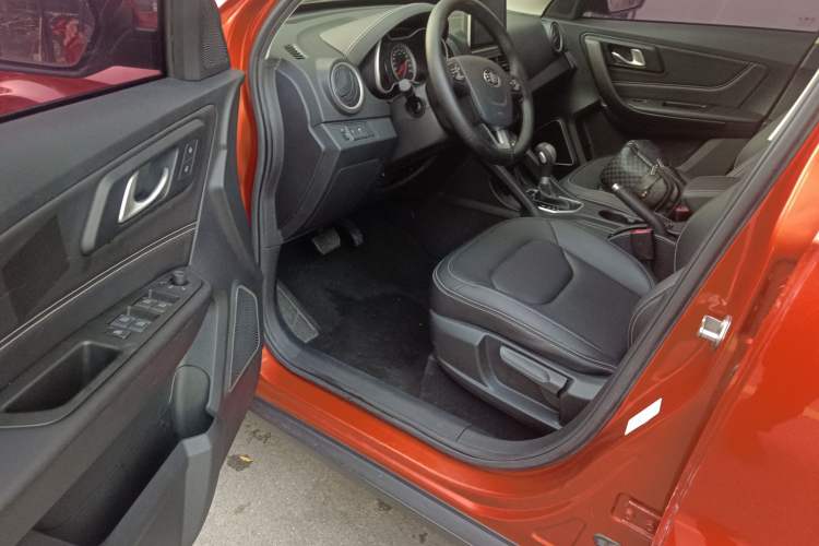 Used Bestune X40 2018 Internet Celebrity Edition 1.6L Automatic Luxury Version
