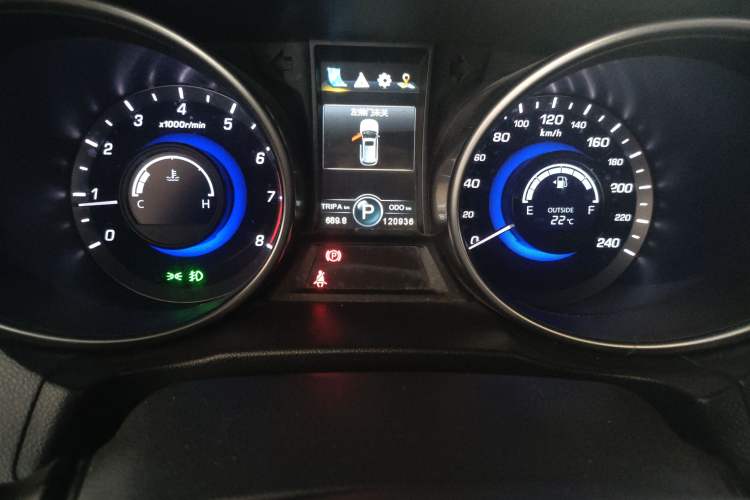 Used Changan CS75 2016 1.8T Automatic Prestige Model China V Standard
