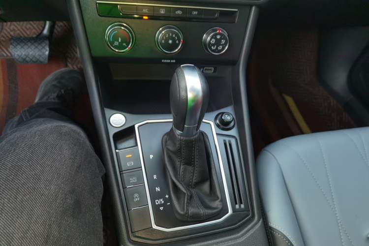 Used Volkswagen Lavida 2024 1.5L Automatic 5 Million Edition
