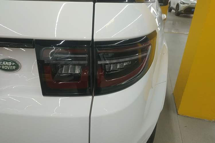 Used Land Rover Discovery Sport 2024 Performance Tech Edition
