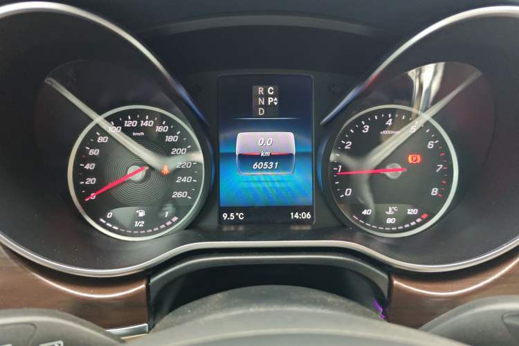 Used Mercedes-Benz V-Class 2021 V 260 Avantgarde Edition