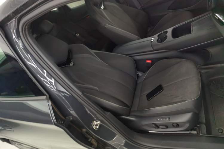 Used Volkswagen ID.UNYX 2024 Pro Long-Range Version