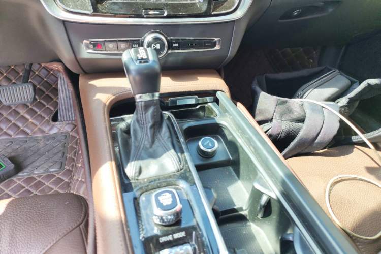 Used Volvo S90 2020 T5 Zhiyi Luxury Edition
