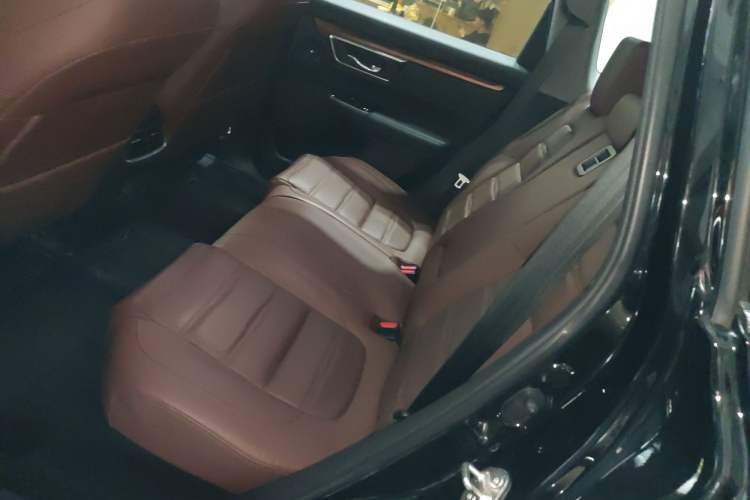 Used Honda CR-V 2021 240TURBO CVT 2WD Fashion Edition
