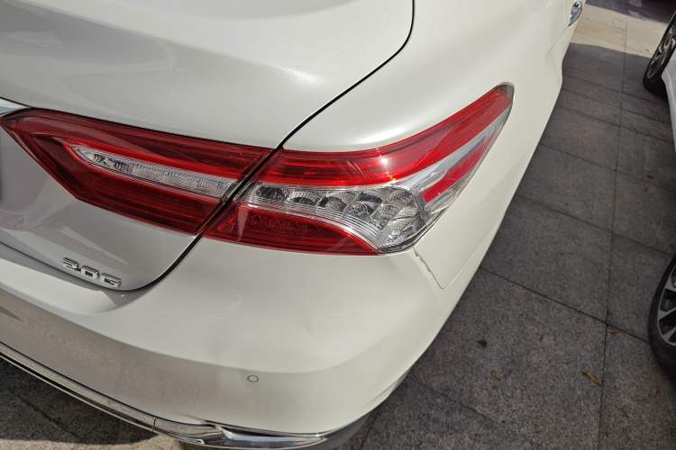 Used Toyota Camry 2023 2.0G Luxury Edition
