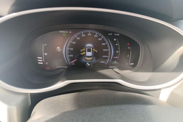 Used Geely Auto Emgrand X7 Sport 2020 1.8TD DCT Two-Wheel Drive Smart Connect 4G-Enabled Version

