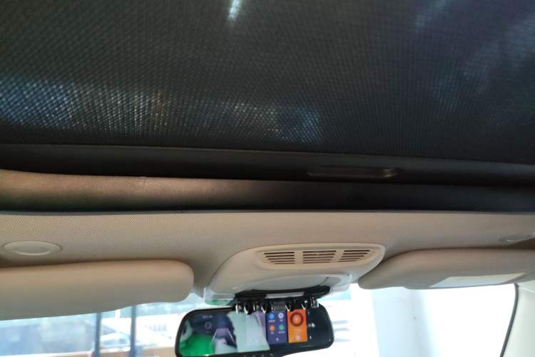 Used  MINI 2016 1.2T ONE Pioneer Edition Five-Door Version
