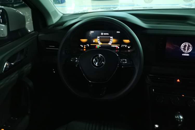 Used Volkswagen Tharu 2022 280TSI Two-Wheel Drive Trend Edition