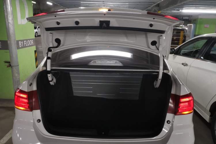 Used Volkswagen Santana 2021 1.5L Automatic Fashion Edition
